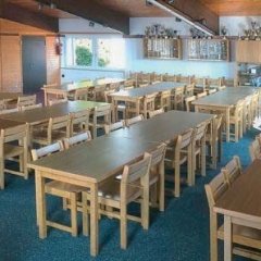 Großer Saal (120 m²) für Versammlungen, Familienfeiern etc.